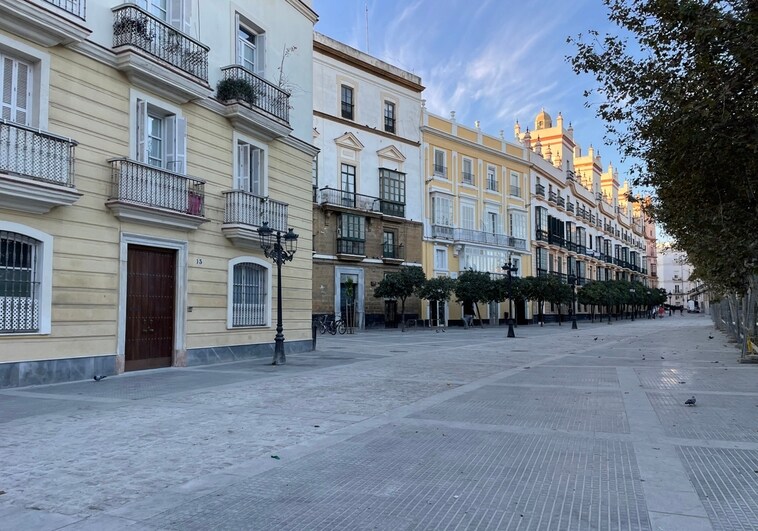 La Plaza de España, a la espera de la conquista del peatón