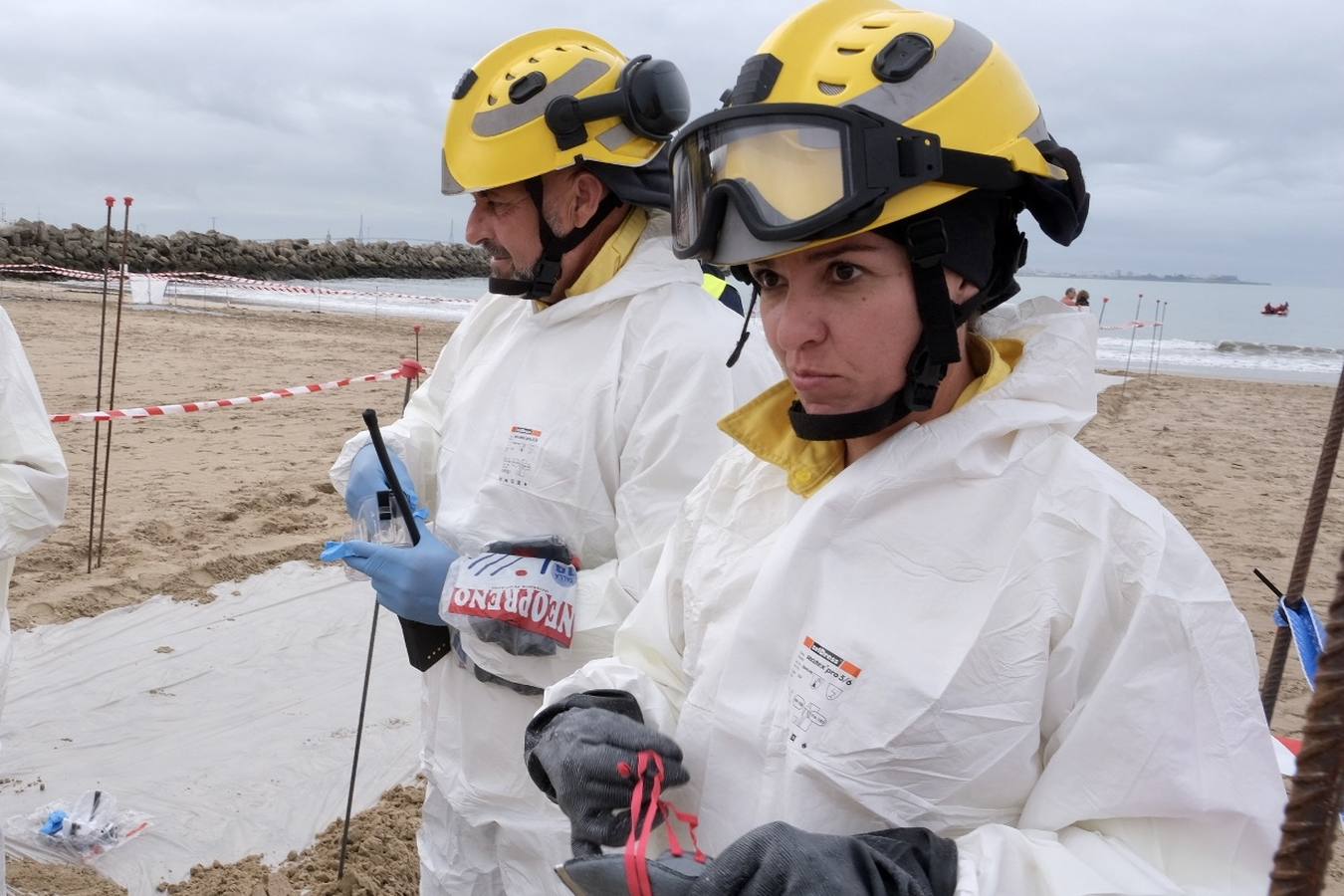 El Puerto se prepara para combatir un vertido de 3.000 toneladas de fueloil