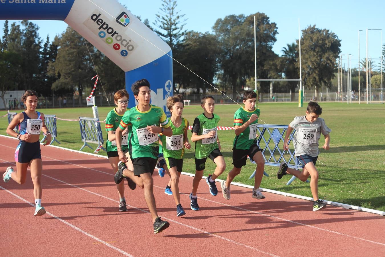 Fotos: El Puerto vibra con la Carrera Popular Puerto Menesteo