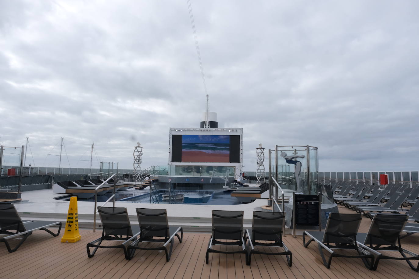 Así es el nuevo MSC Seascape que visita Cádiz antes de su estreno en Nueva York