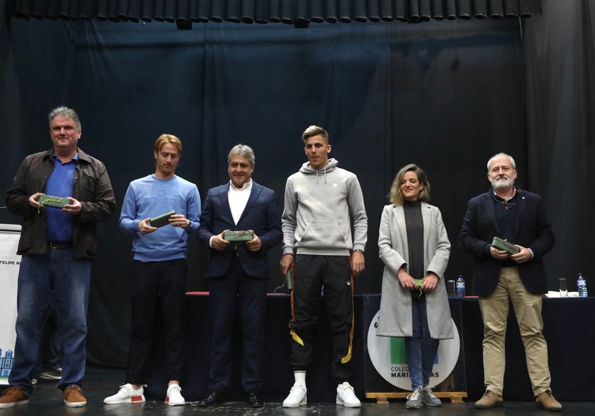 Acto de entrega de diplomas a los alumnos de San Felipe.