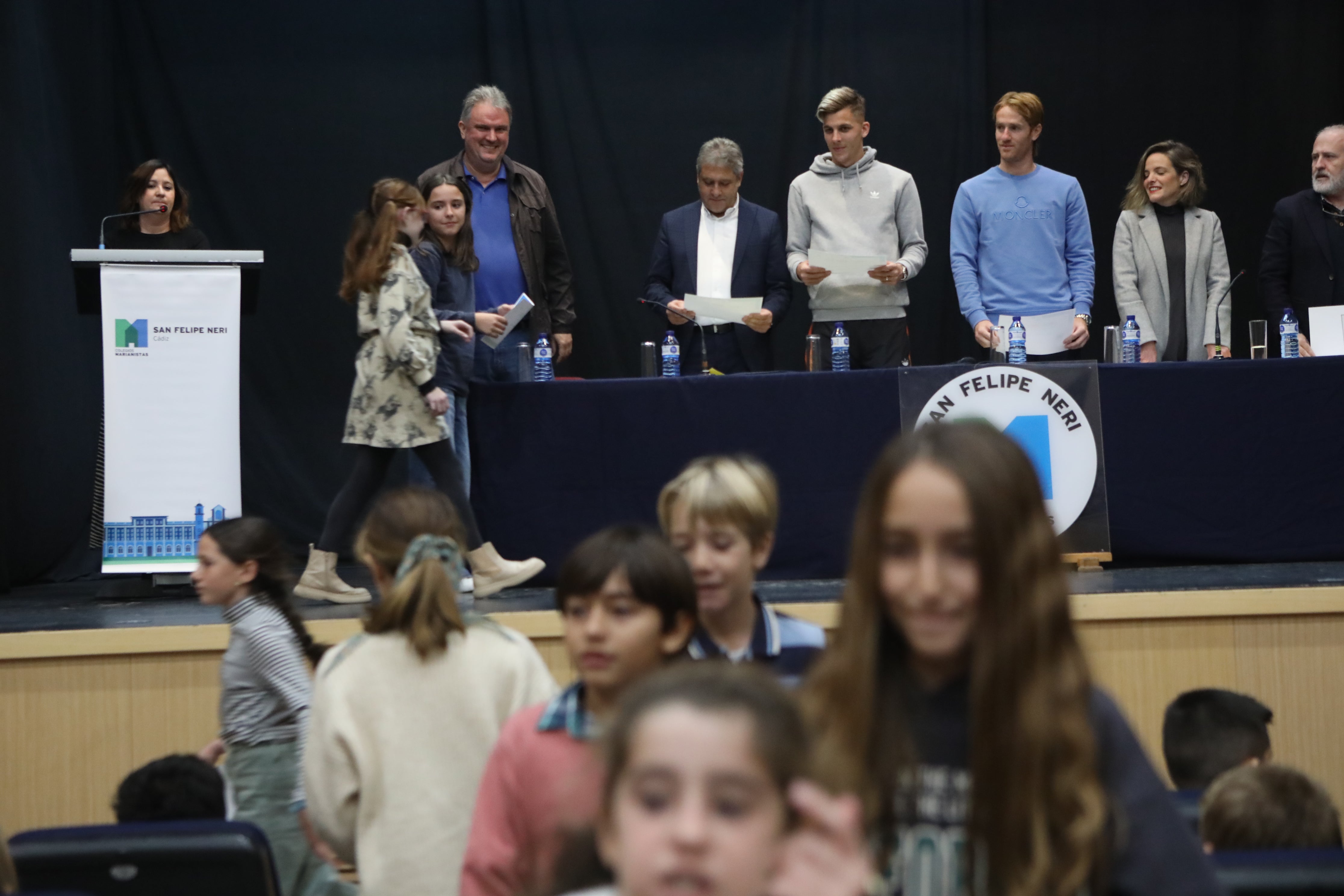 Fotos: Entrega de diplomas del programa TEI a los alumnos de San Felipe Neri