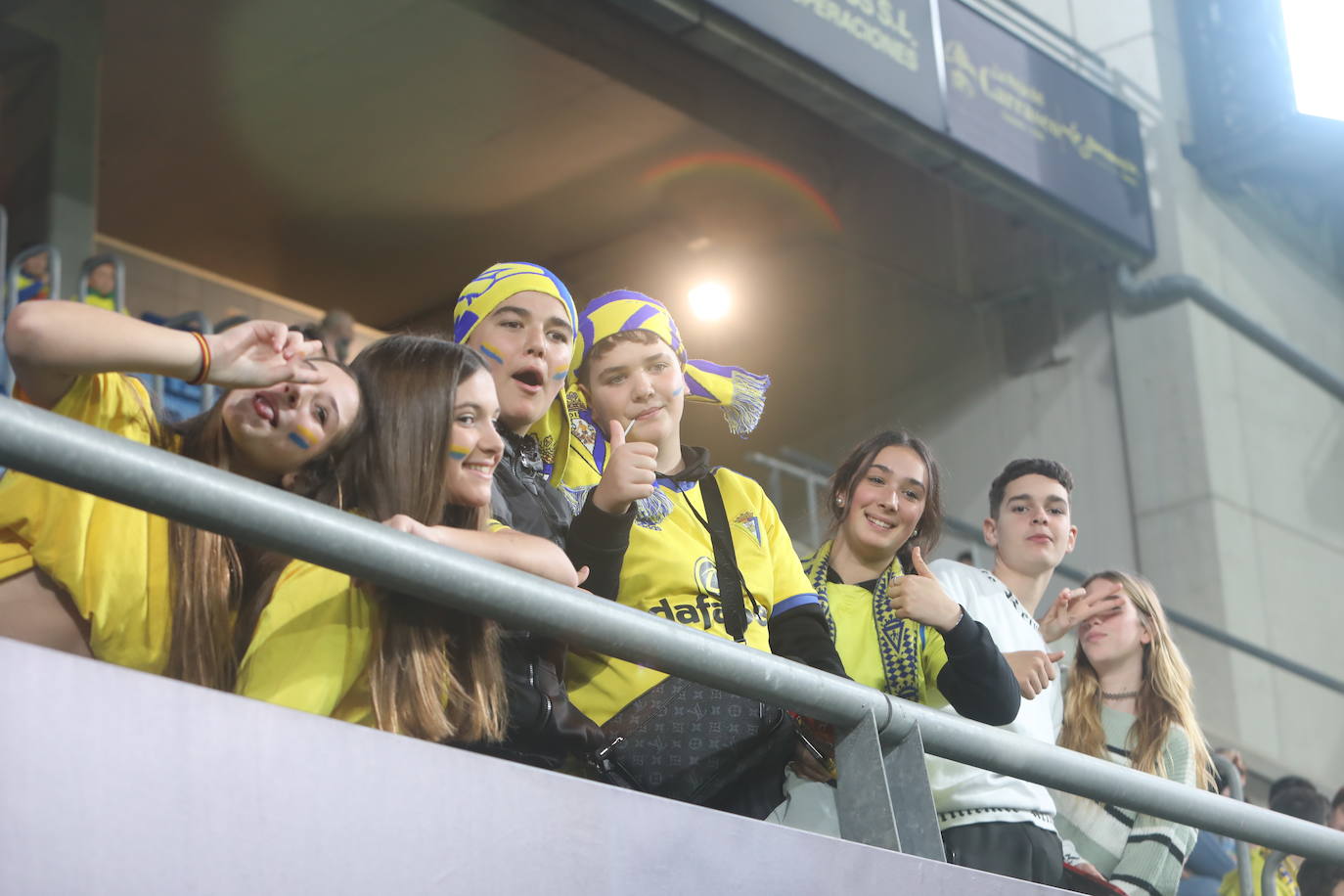 Fotos: Búscate en el partido Cádiz - Manchester United