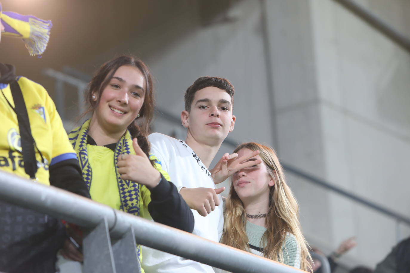 Fotos: Búscate en el partido Cádiz - Manchester United