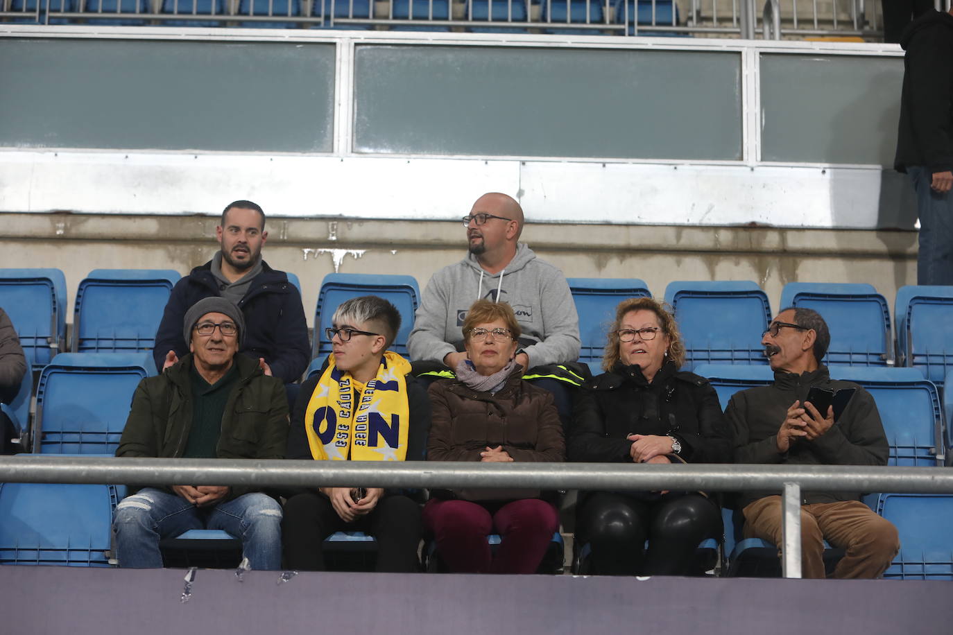 Fotos: Búscate en el partido Cádiz - Manchester United