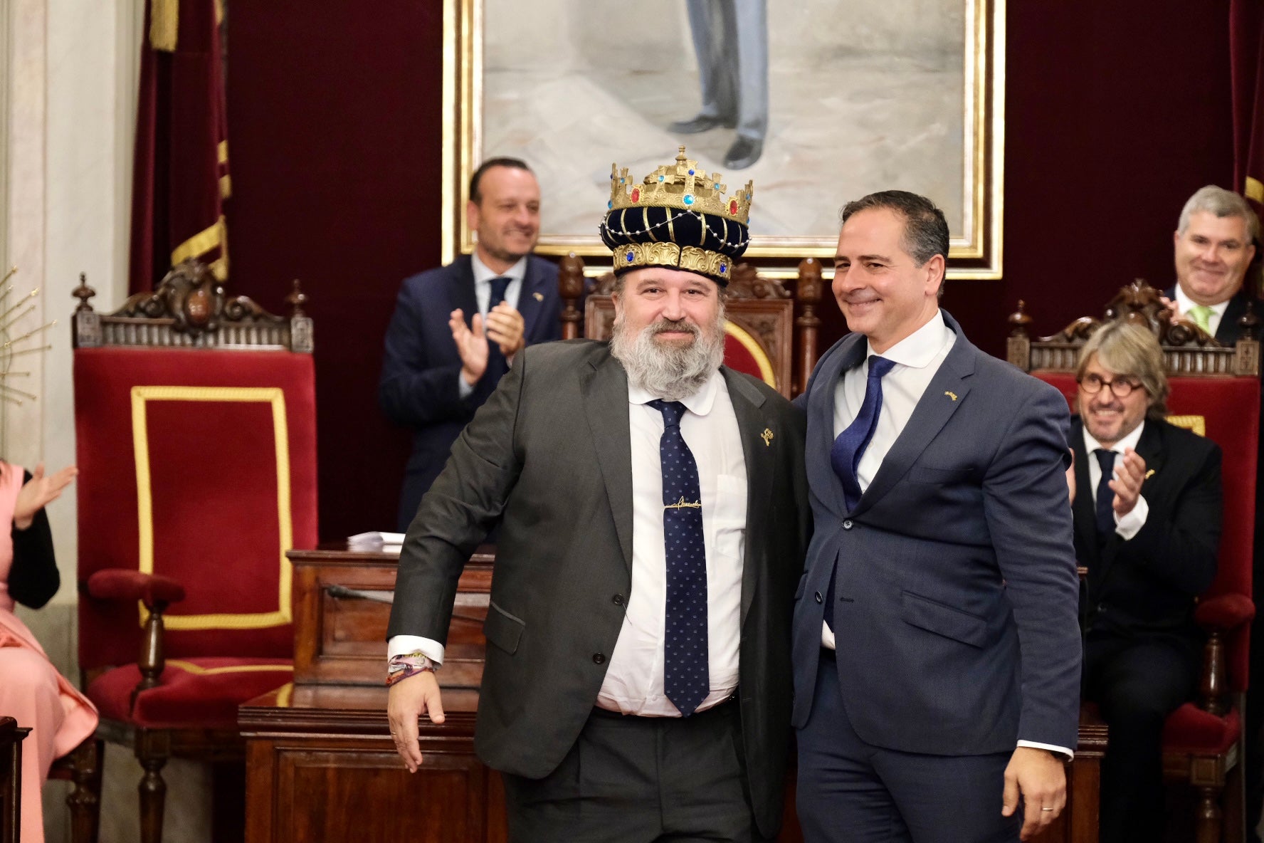 Fotos: el traspaso de coronas de los Reyes Magos de Cádiz