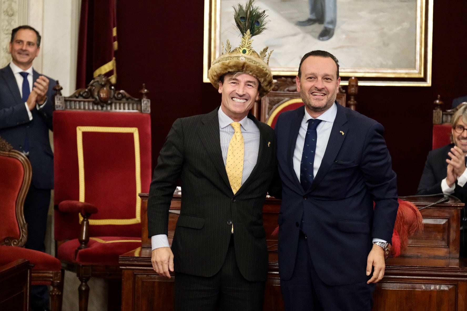 Fotos: el traspaso de coronas de los Reyes Magos de Cádiz