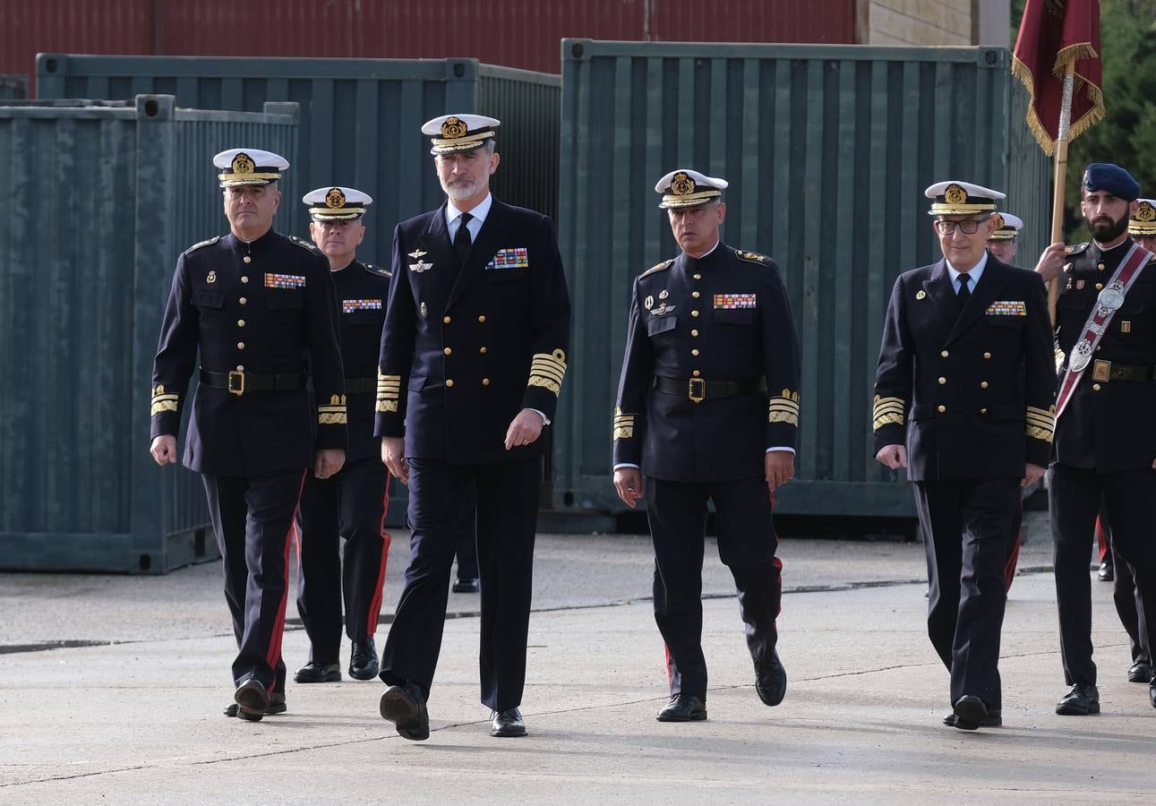 Fotos: las imágenes de la visita del rey Felipe VI al TEAR de San Fernando