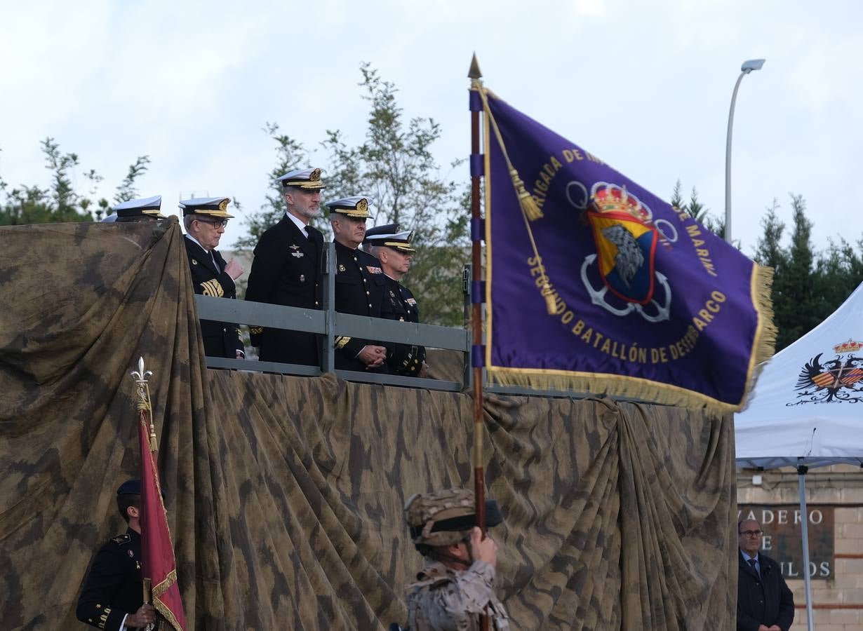 Fotos: las imágenes de la visita del rey Felipe VI al TEAR de San Fernando