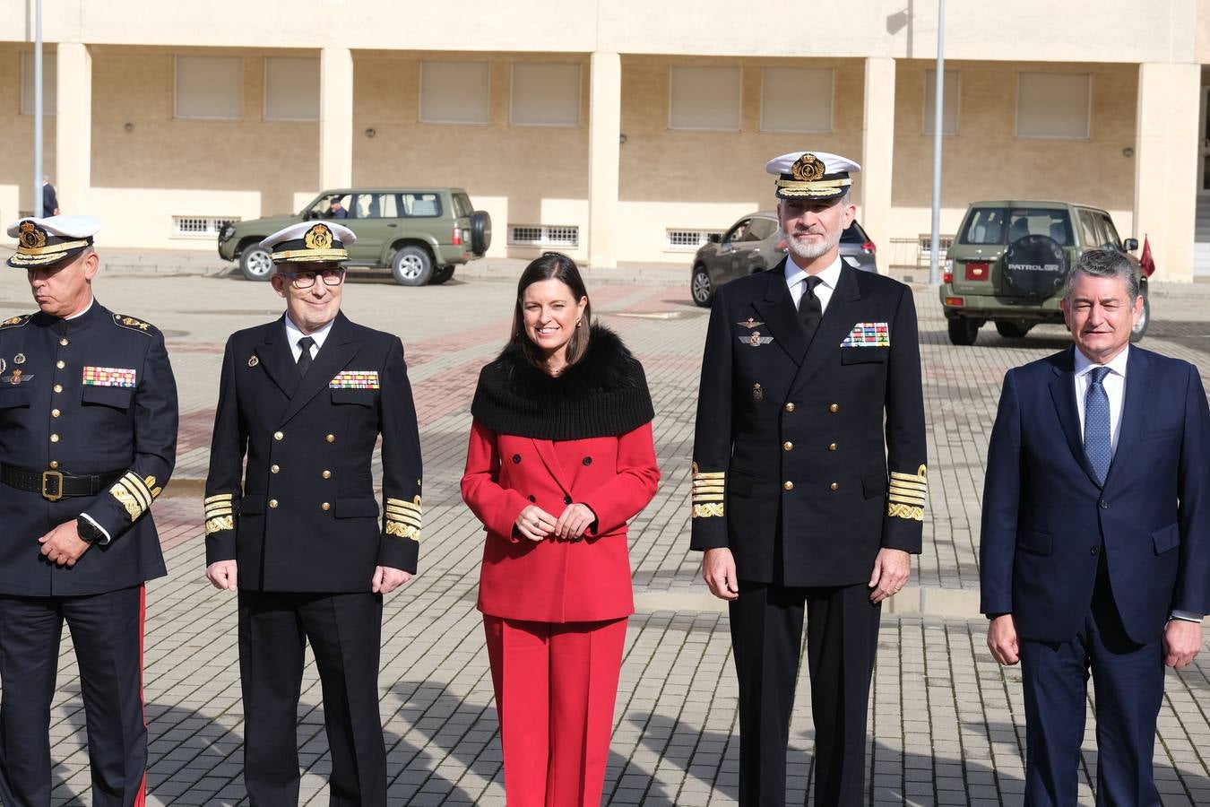 Fotos: las imágenes de la visita del rey Felipe VI al TEAR de San Fernando