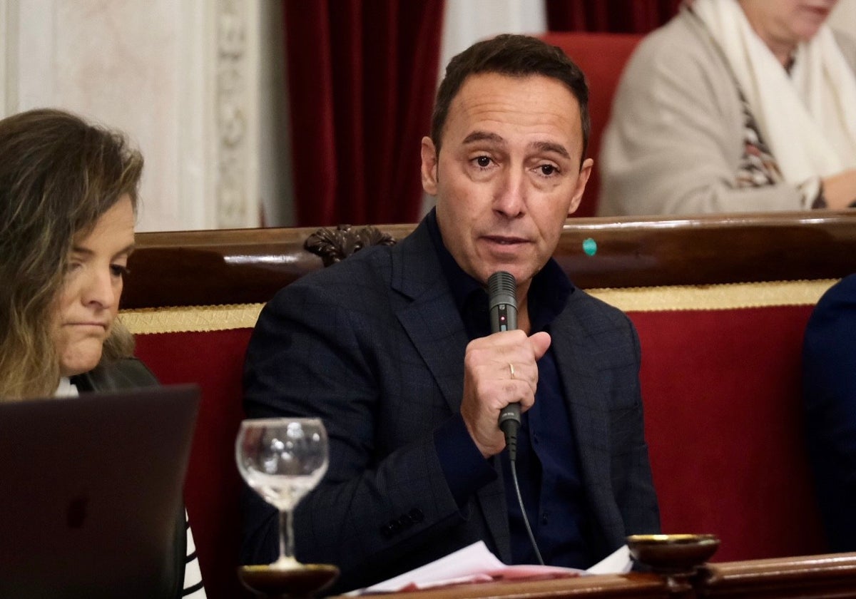 José Manuel Cossi es concejal del Partido Popular en el Ayuntamiento de Cádiz.