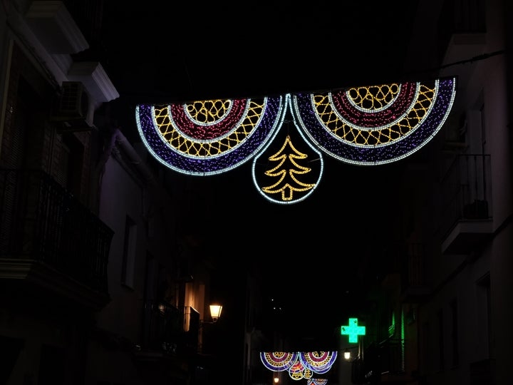 Así brilla Ubrique en Navidad, el pueblo de Cádiz favorito por los lectores