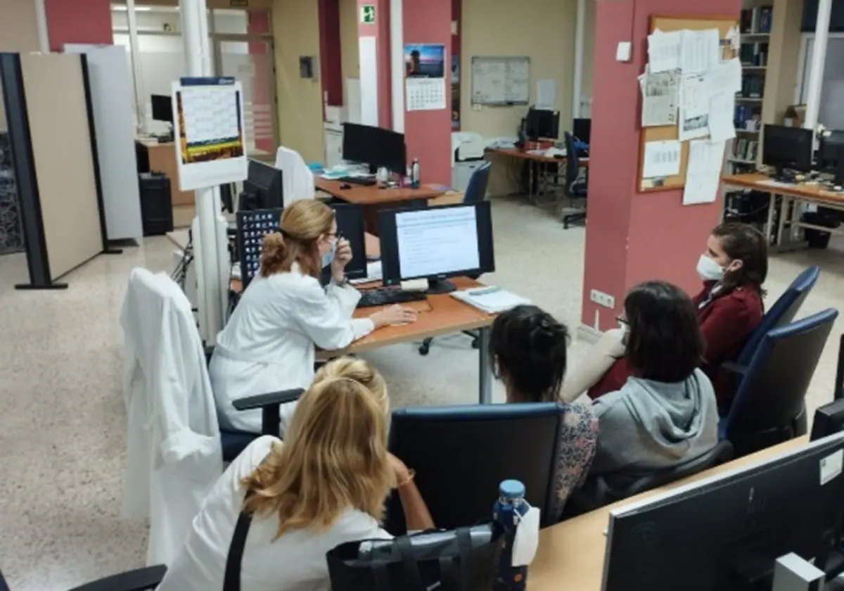 El Hospital Puerta del Mar refuerza la seguridad del paciente en radioterapia con formación a sus profesionales