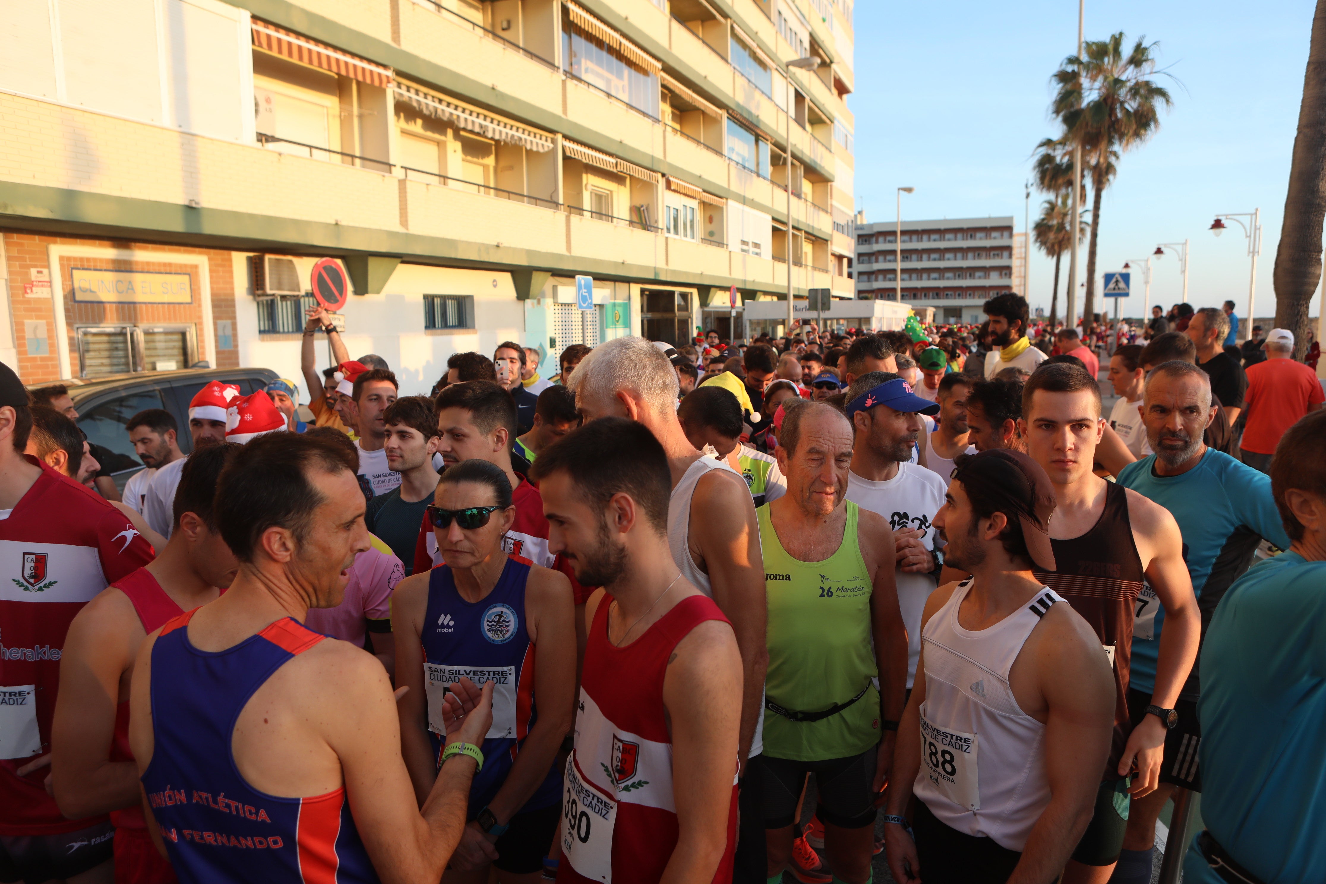 Fotos: Así ha sido la San Silvestre en Cádiz