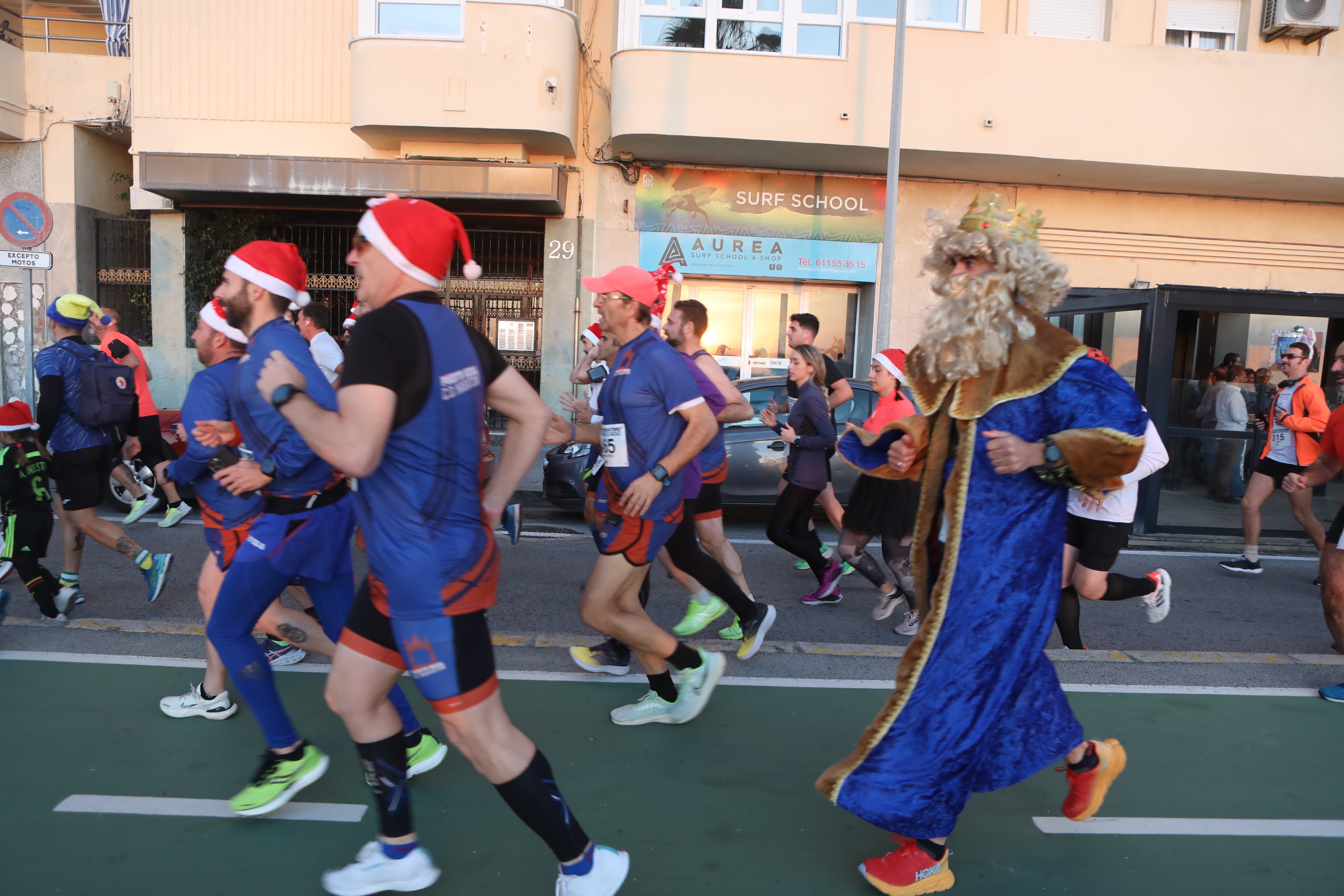 Fotos: Así ha sido la San Silvestre en Cádiz