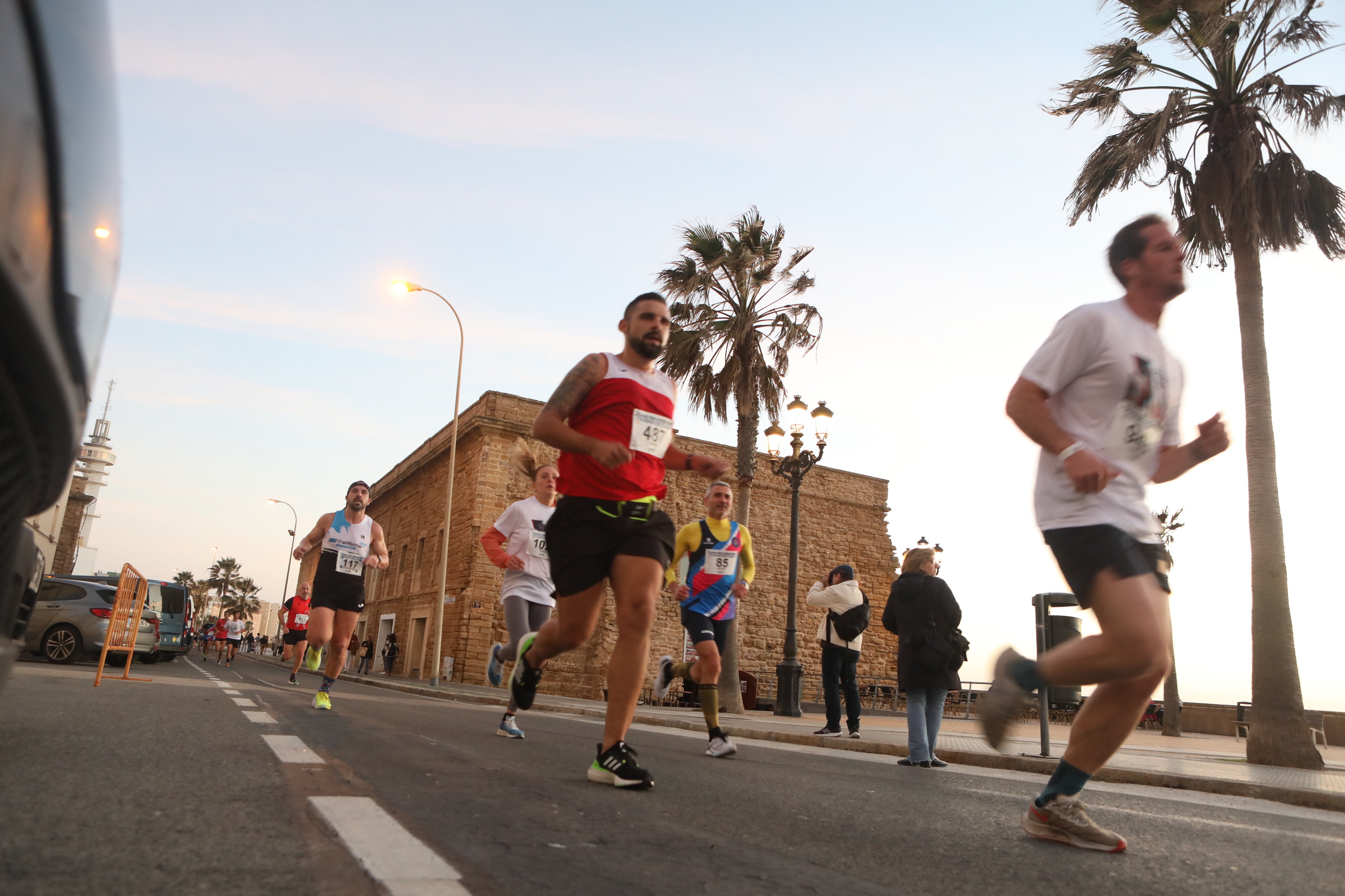 Fotos: Así ha sido la San Silvestre en Cádiz