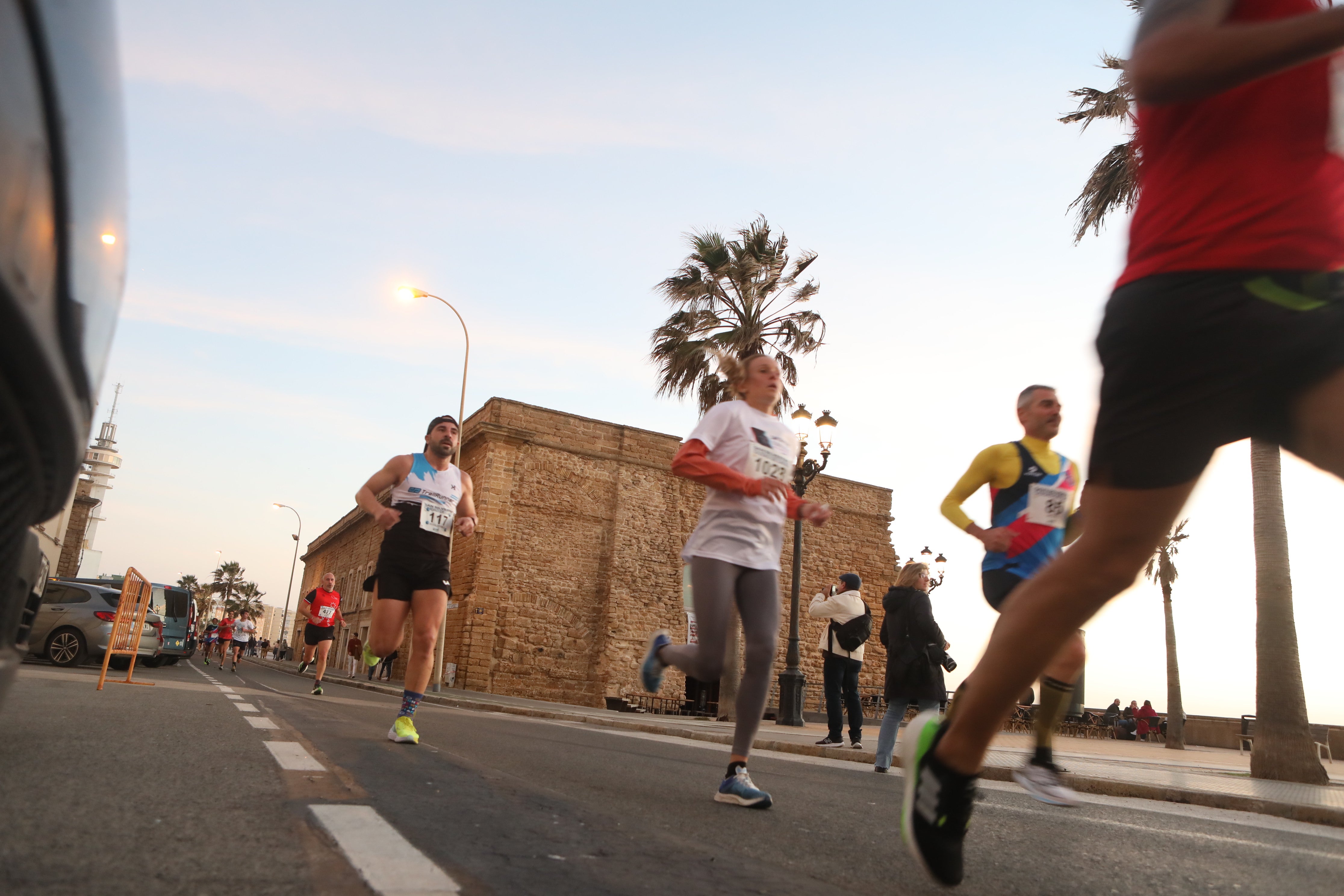 Fotos: Así ha sido la San Silvestre en Cádiz