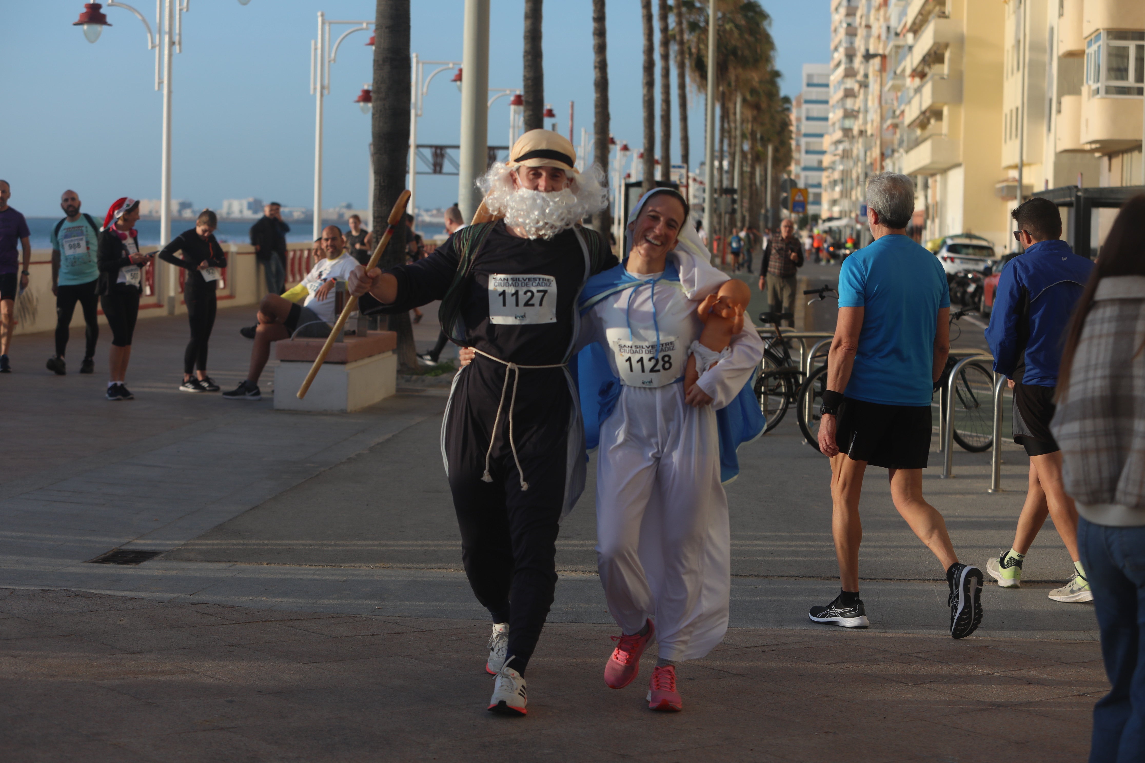 Fotos: Así ha sido la San Silvestre en Cádiz