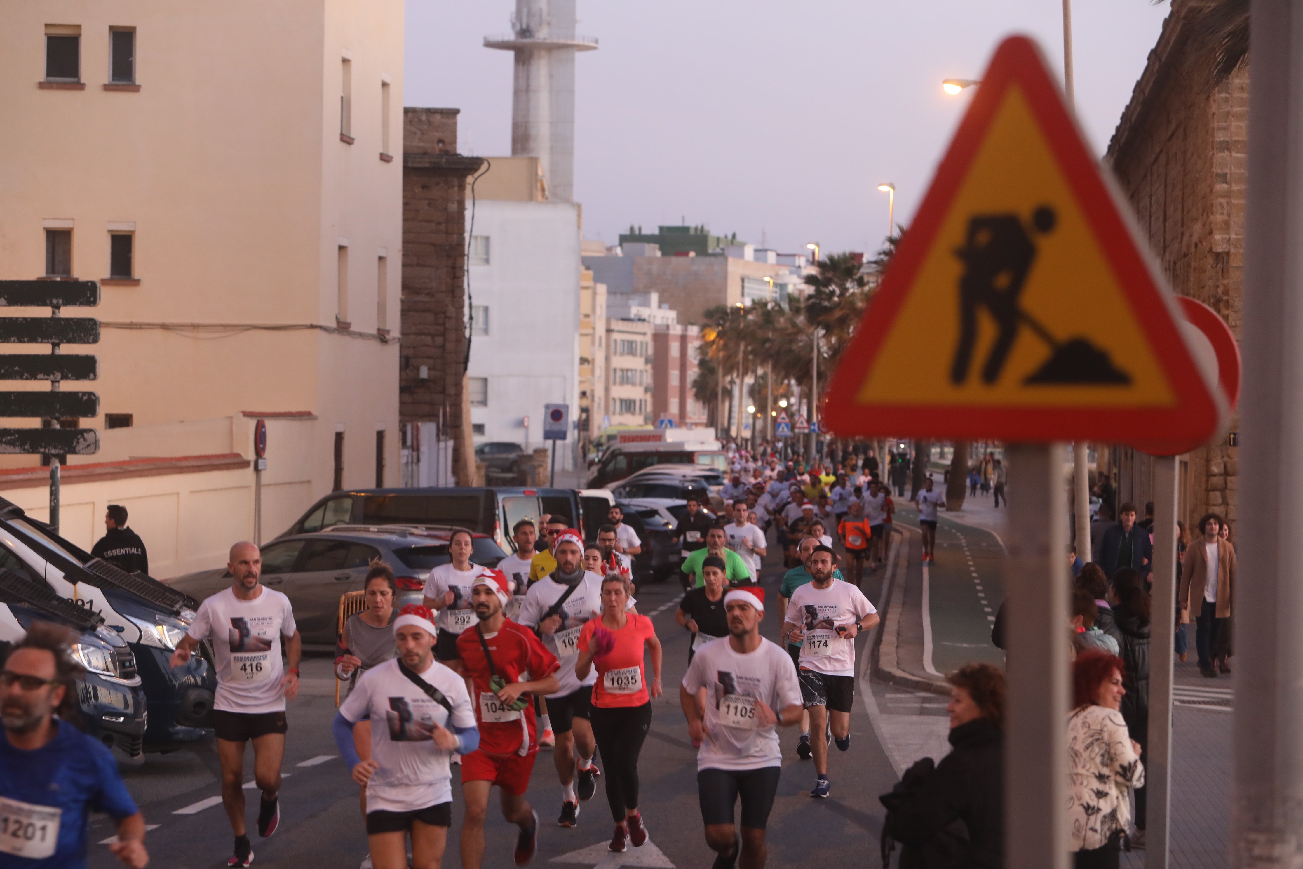 Fotos: Así ha sido la San Silvestre en Cádiz