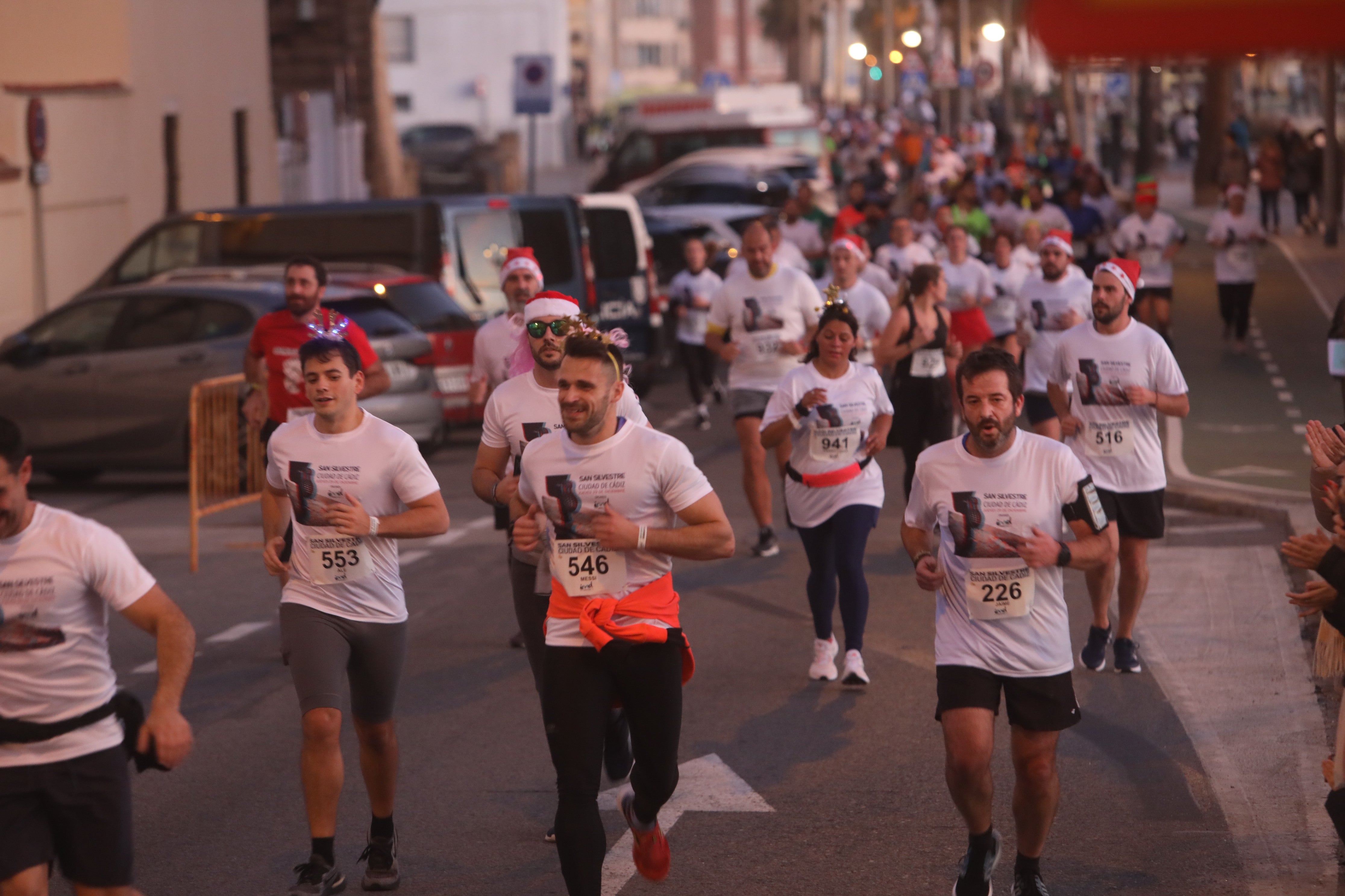 Fotos: Así ha sido la San Silvestre en Cádiz