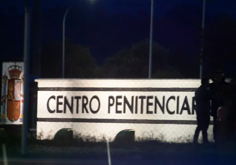 Funcionarios de prisiones denuncian el «año horribilis» en Botafuegos