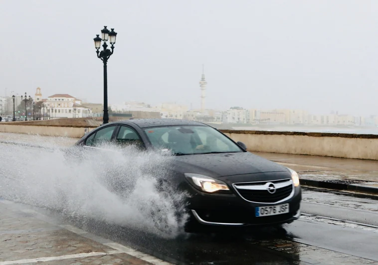 En imágenes: Aviso amarillo por fuertes lluvias en Cádiz