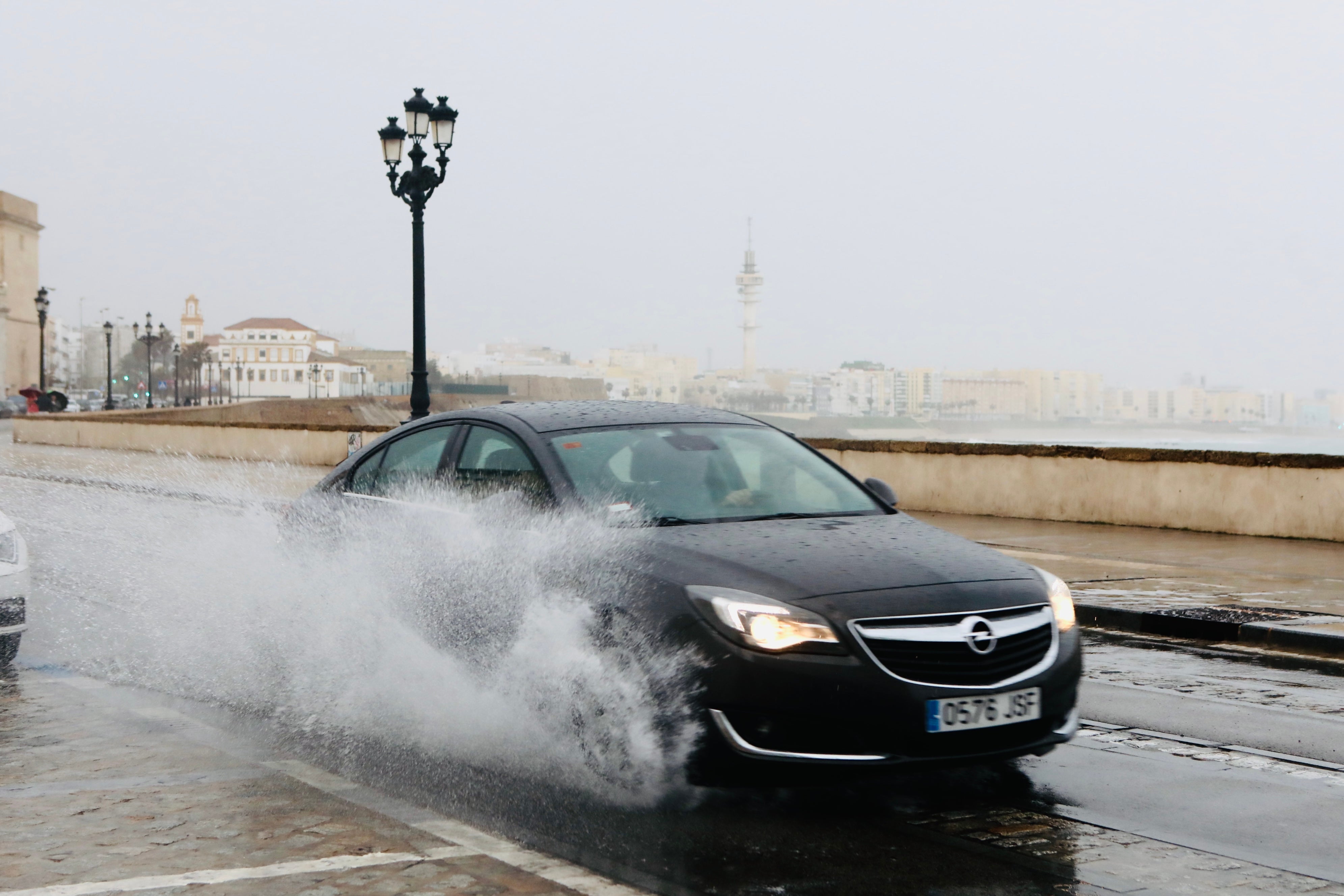 En imágenes: Aviso amarillo por fuertes lluvias en Cádiz