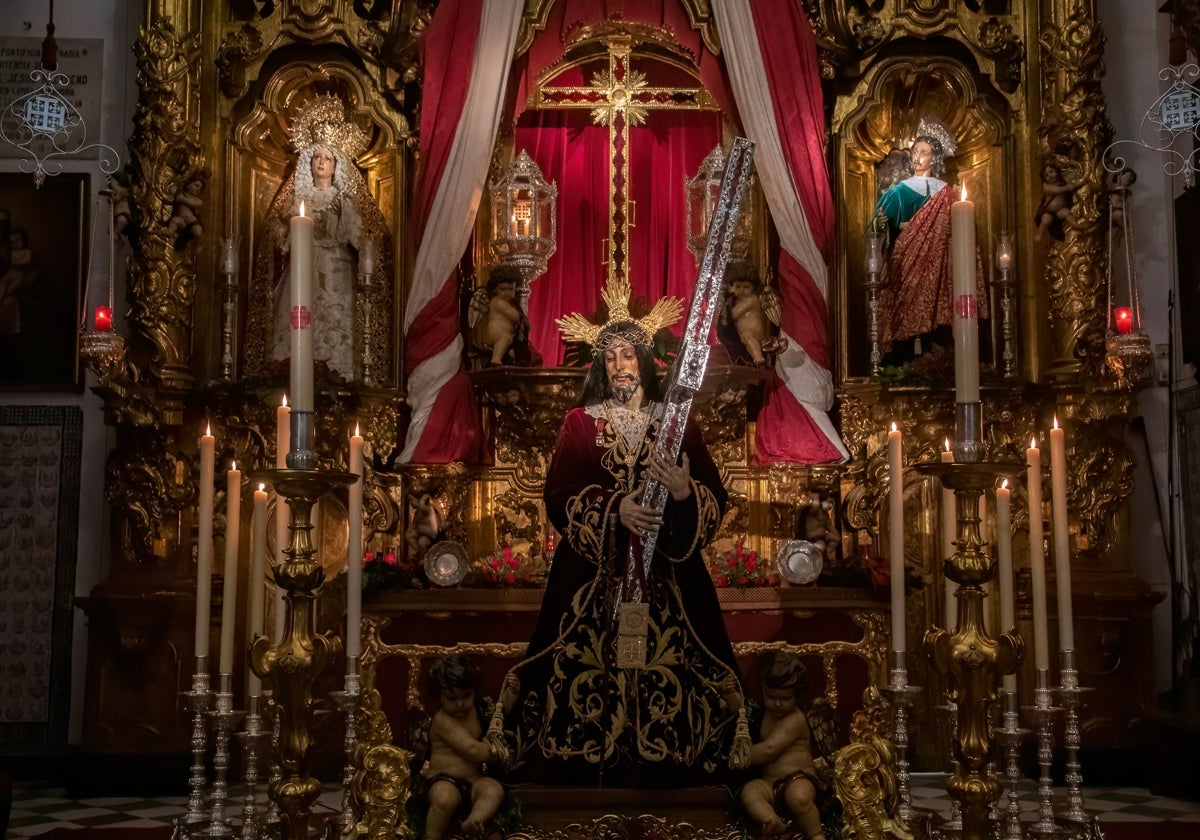 Alegoría de amor a Cádiz de Nuestro Padre Jesús Nazareno en su altar efímero del Dulce Nombre de este 2023