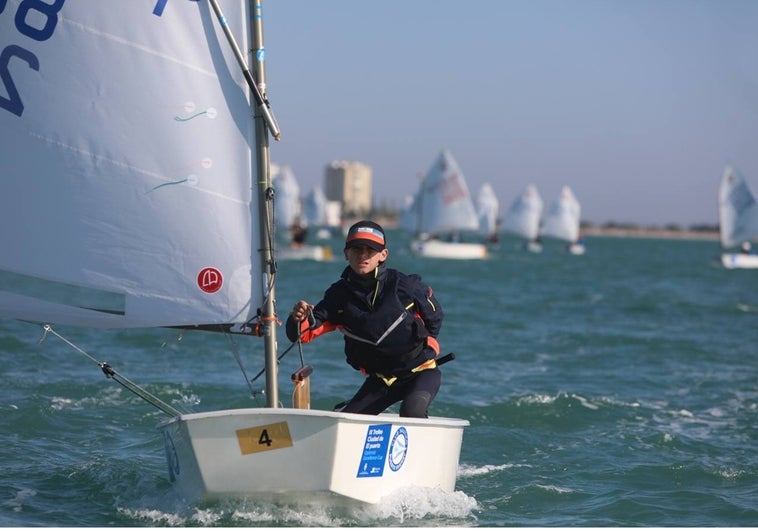 La Excellence Cup de Optimist se despide con honores de la Bahía de Cádiz