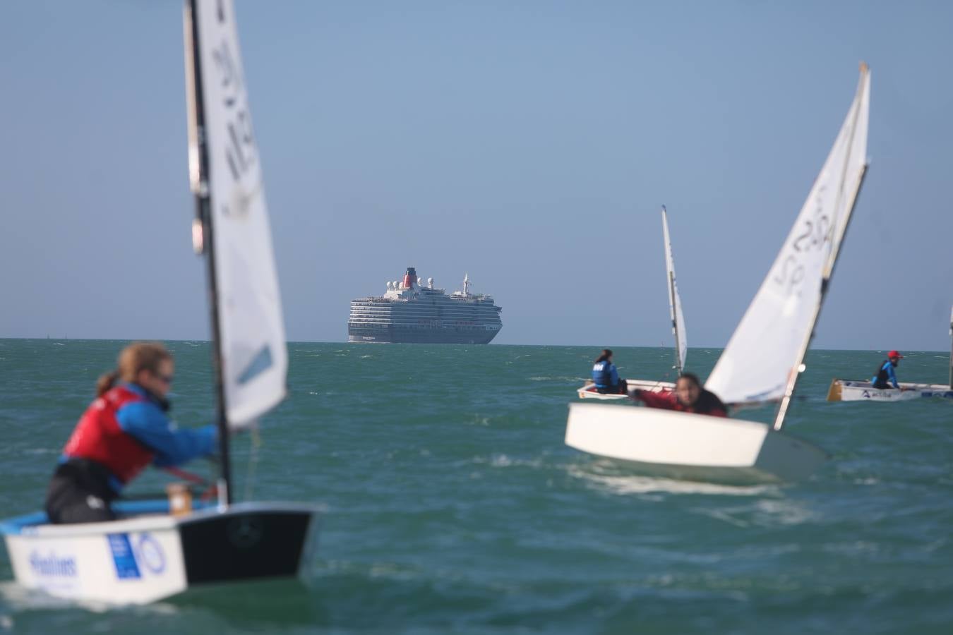 La Excellence Cup de Optimist se despide con honores de la Bahía de Cádiz