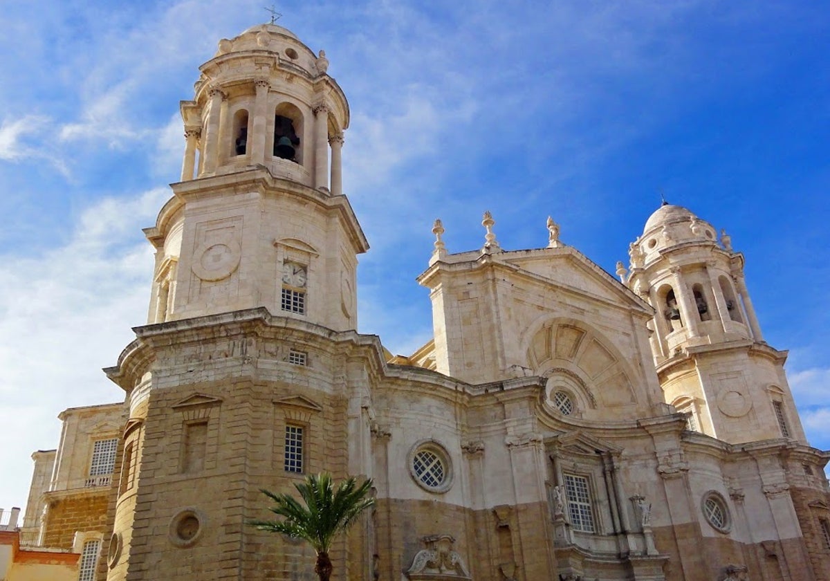 La Catedral de Cádiz acogerá este sábado una misa funeral por el eterno descanso de Benedicto XVI