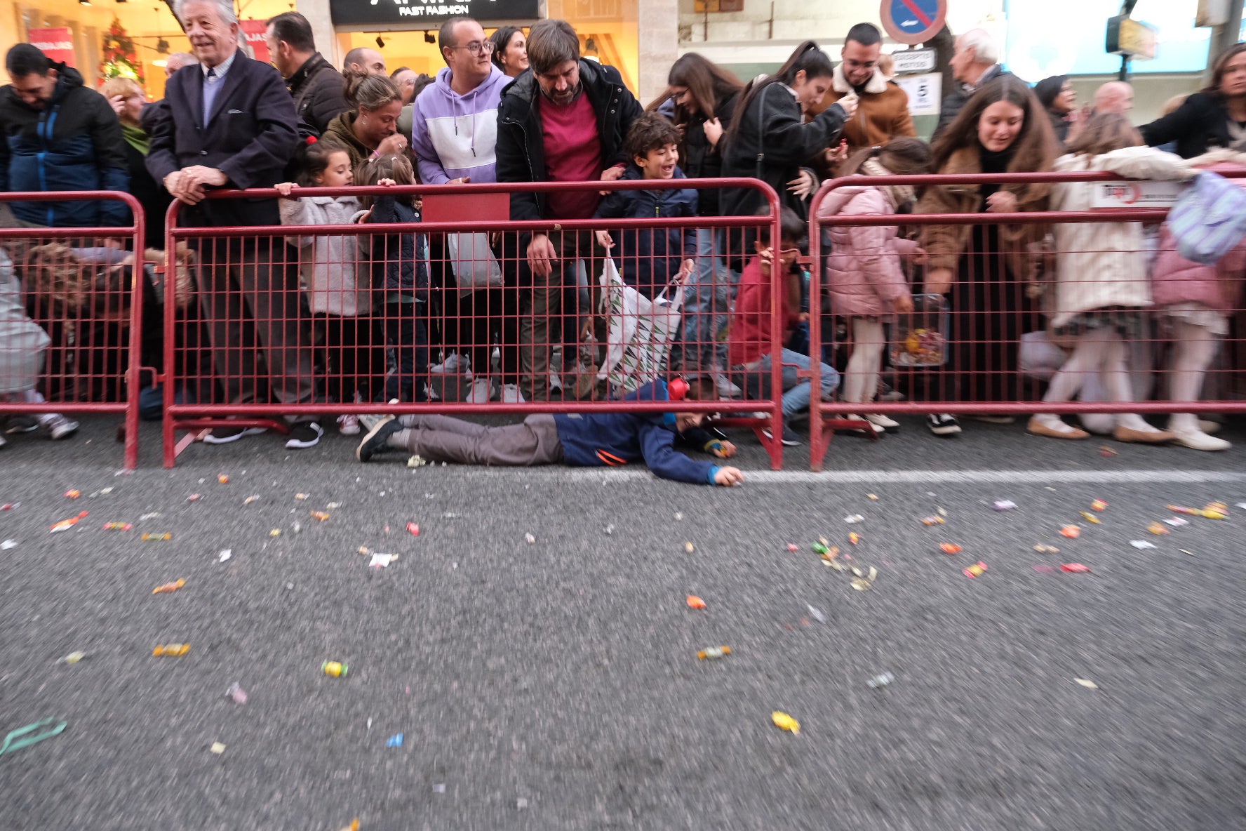 Fotos: Búscate en la Cabalgata de Reyes Magos en Cádiz