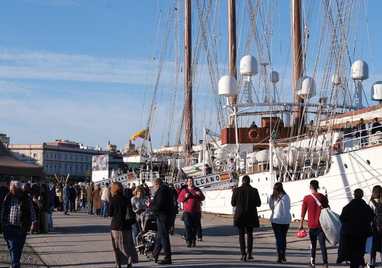 El Juan Sebastián de Elcano será observatorio científico permanente del cambio climático