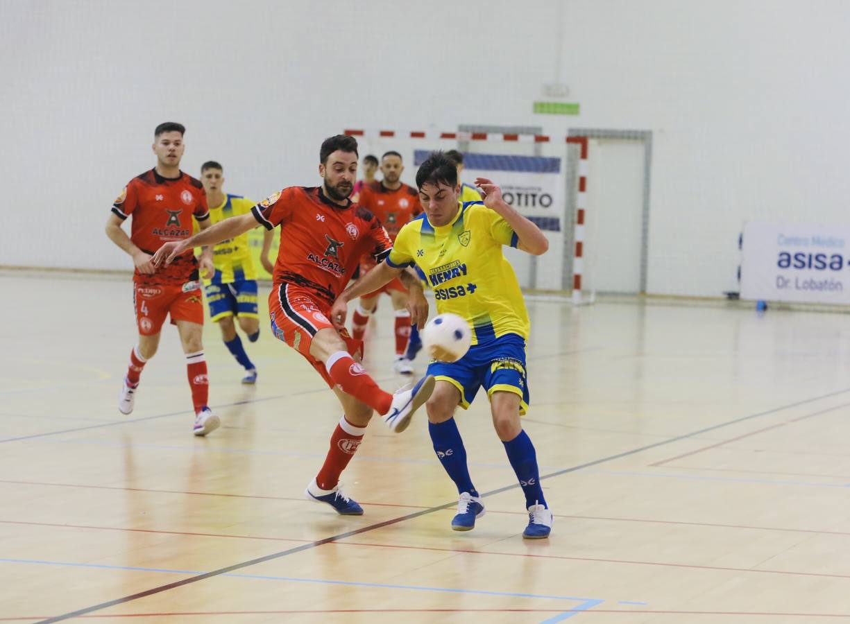 El Cádiz CF Virgili gana el derbi ante el Alchoyano (5-3)