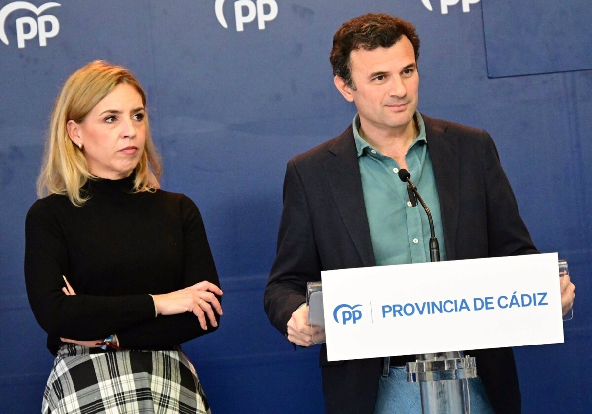 El presidente del PP, Bruno García, y la secretaria general, Almudena Martínez del Junco.