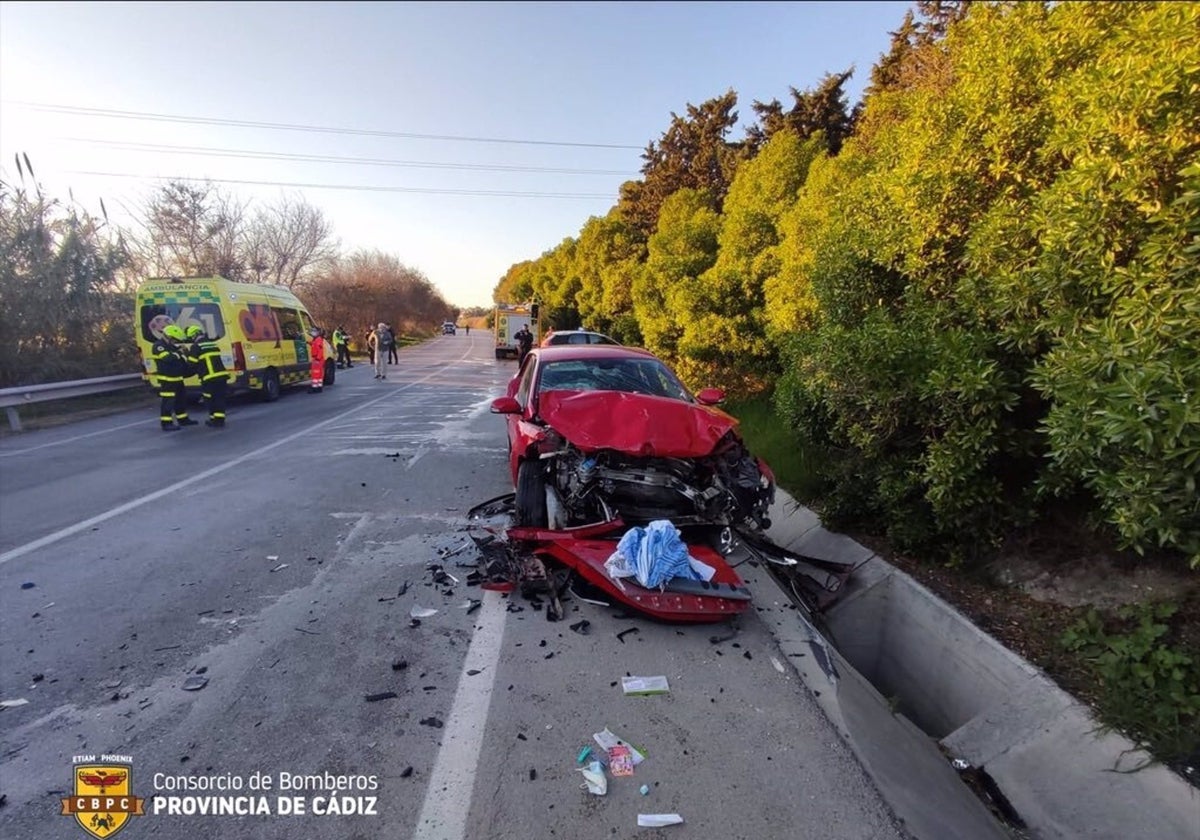 Accidente en la A-2004.