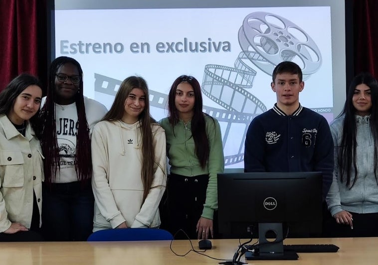 El IES Arroyo Hondo, de Rota, representará a la provincia en el Concurso de Comunicación Audiovisual sobre Educación Financiera