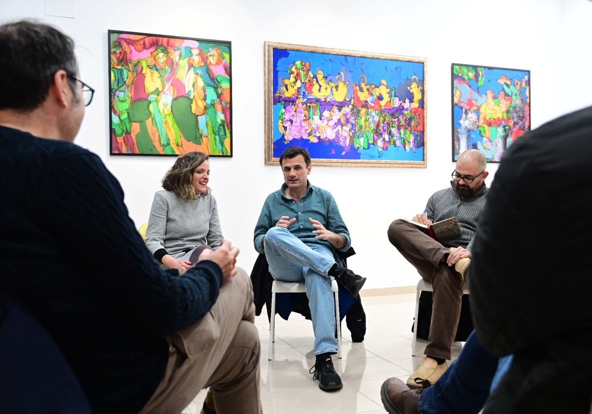 Bruno García se reúne con representantes del sector de la cultura en Cádiz.