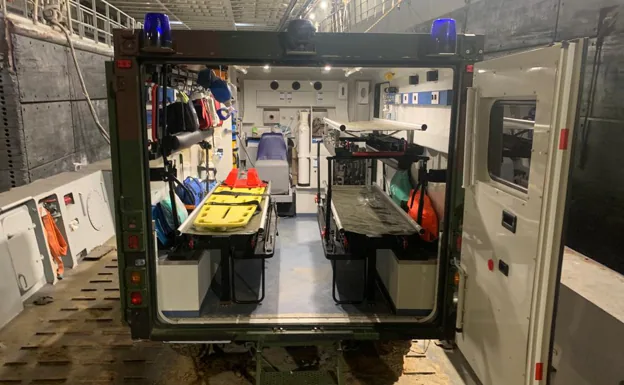 Ambulancia medicalizada embarcada.