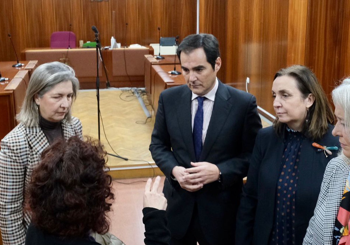 Nieto, durante su visita a los juzgados.