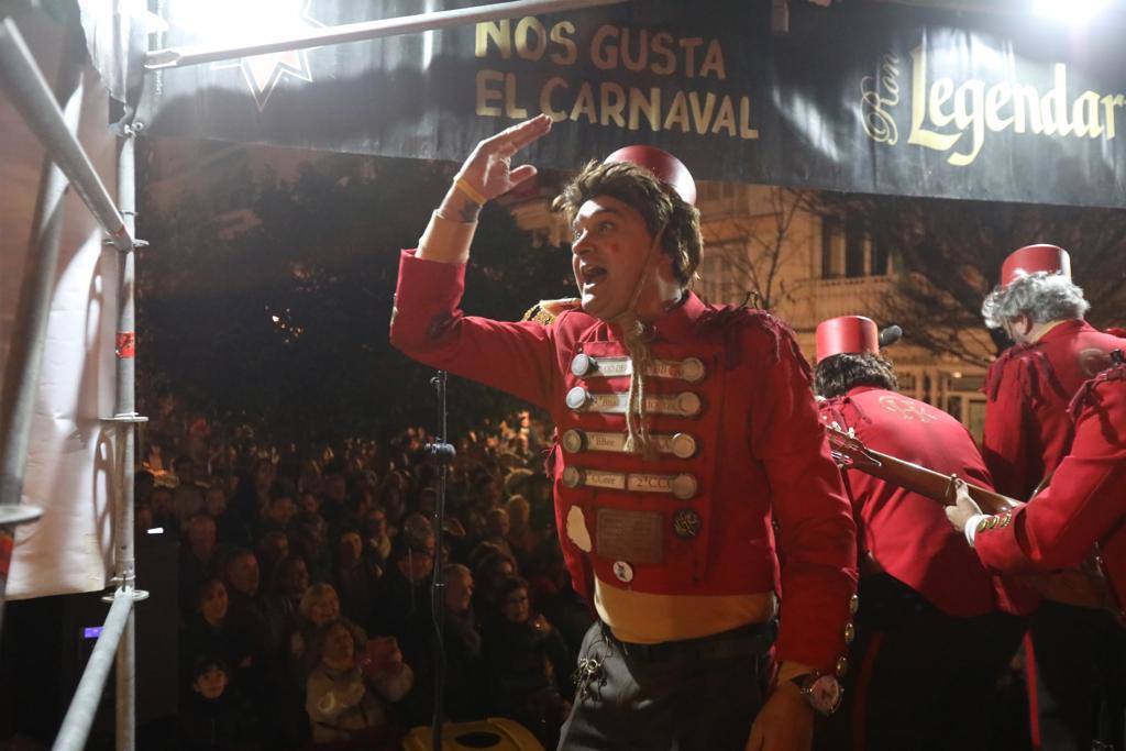 Las imágenes del jueves de Carnaval en Cádiz