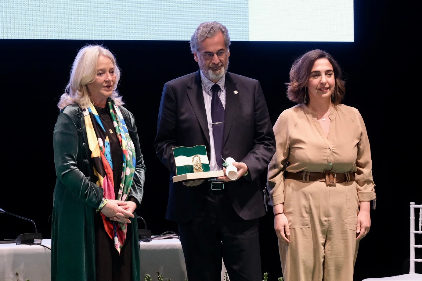 Fotos: Acto de entrega de las Banderas de Andalucía