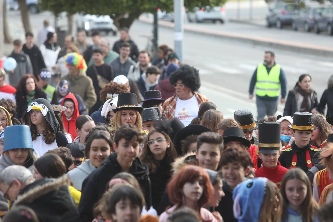 Las imágenes del &#039;Circo de emociones&#039; del Carnaval en el colegio Tierno Galván de Cádiz