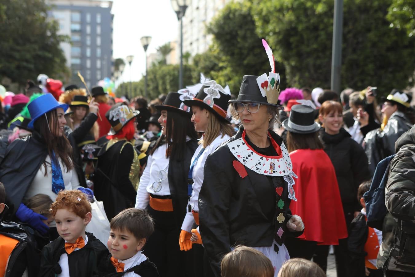 Las imágenes del &#039;Circo de emociones&#039; del Carnaval en el colegio Tierno Galván de Cádiz