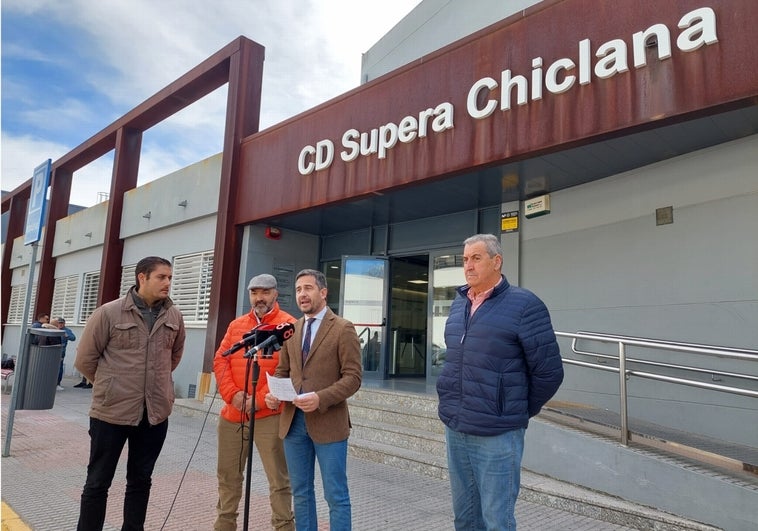 El Ayuntamiento de Chiclana inicia un expediente sancionador a Supera por incumplimientos en la gestión de la piscina