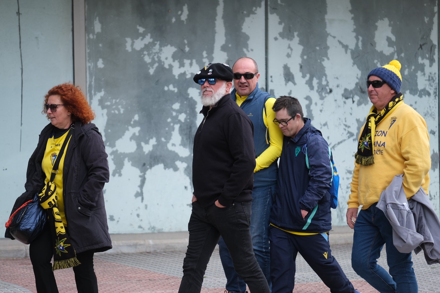 Búscate en los alrededores del estadio antes del partido Cádiz - Rayo