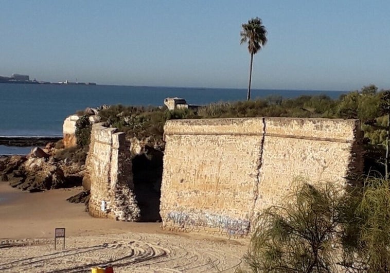 El Gobierno reparará las murallas de Santa Catalina, en El Puerto, y el Fuerte de San Salvador, en Sanlúcar