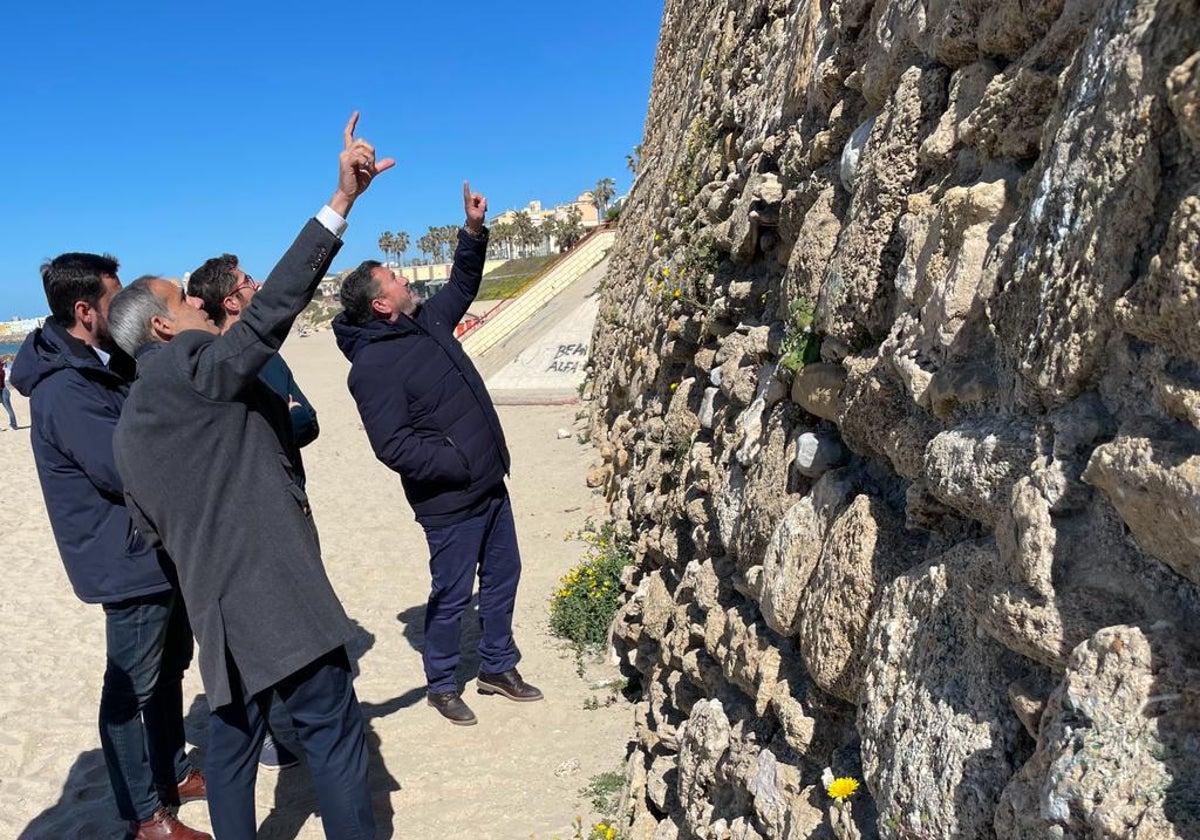 Comienza la reparación de las murallas entre los Baluartes de Capuchinos y Los Mártires, la playa de Santa María y Santa Catalina