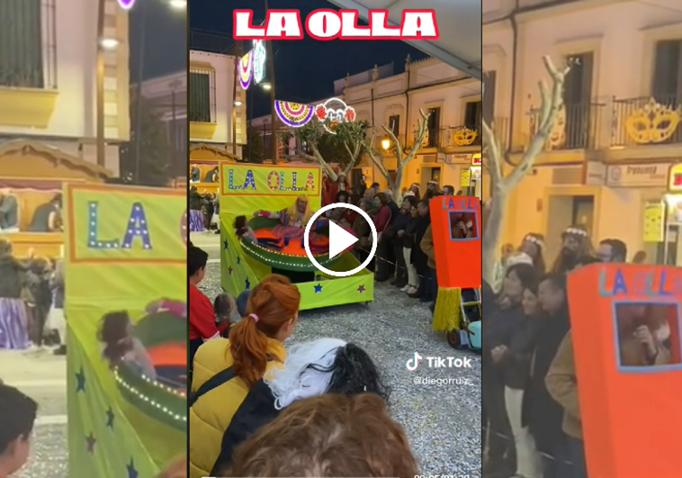 Una de las atracciones  más populares de la feria se cuela en el Carnaval de Cádiz con este divertido disfraz