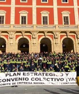 Imagen secundaria 2 - Movilizaciones en los astilleros de Cádiz para presionar por el convenio y la carga de trabajo